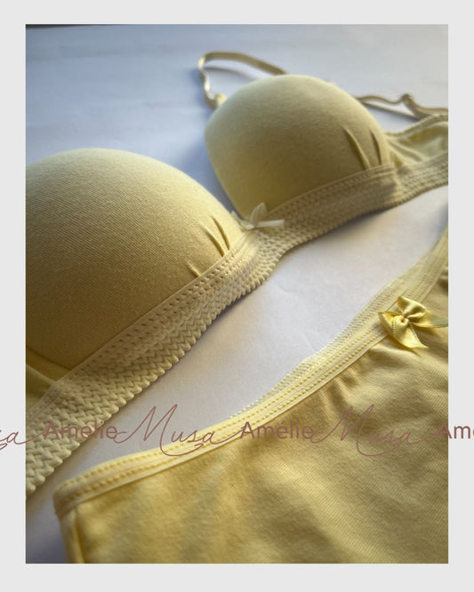 Musa Amélie Amarillo
